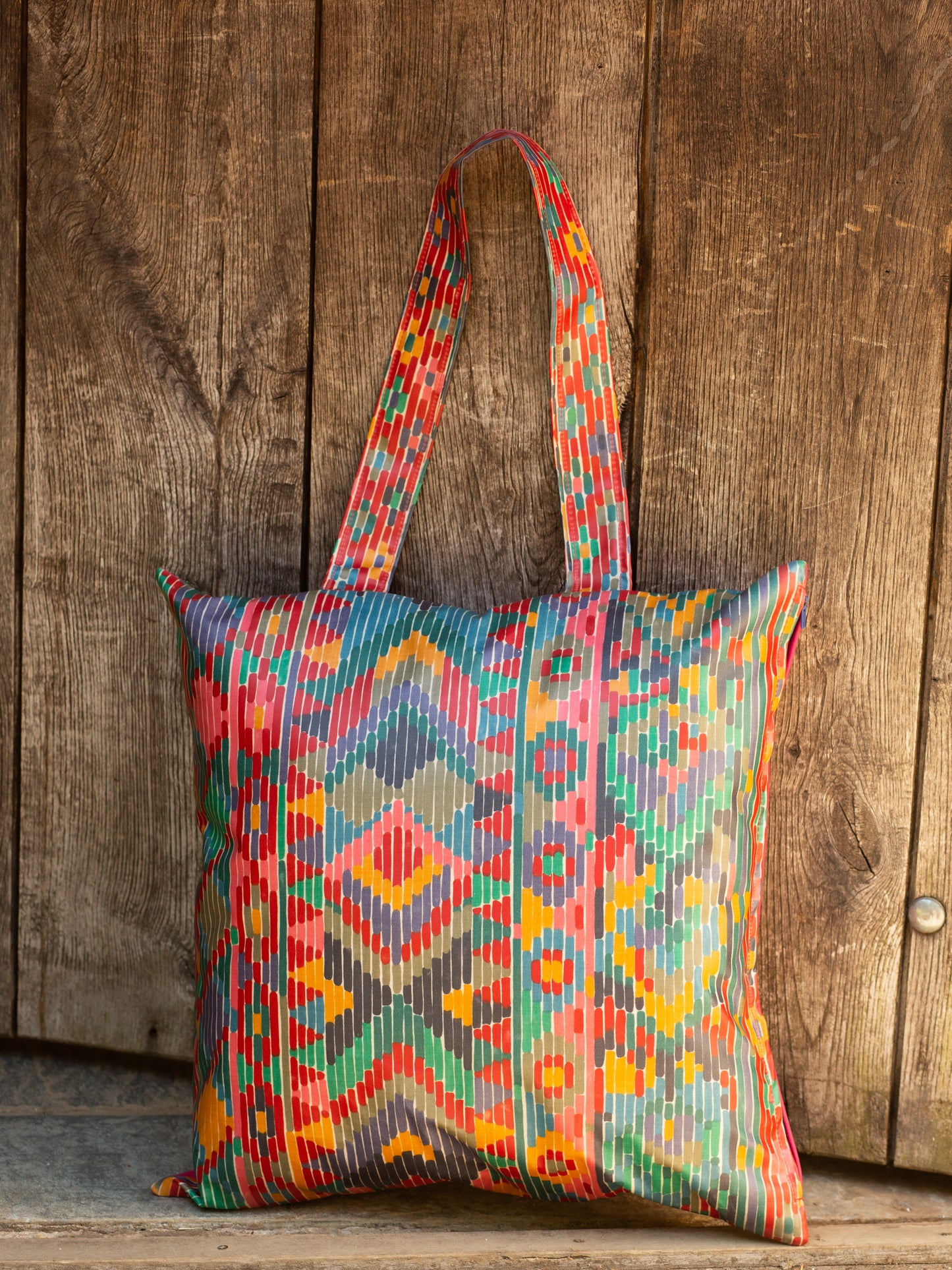 Cushion with handle - Oilcloth - Stripe/Pink