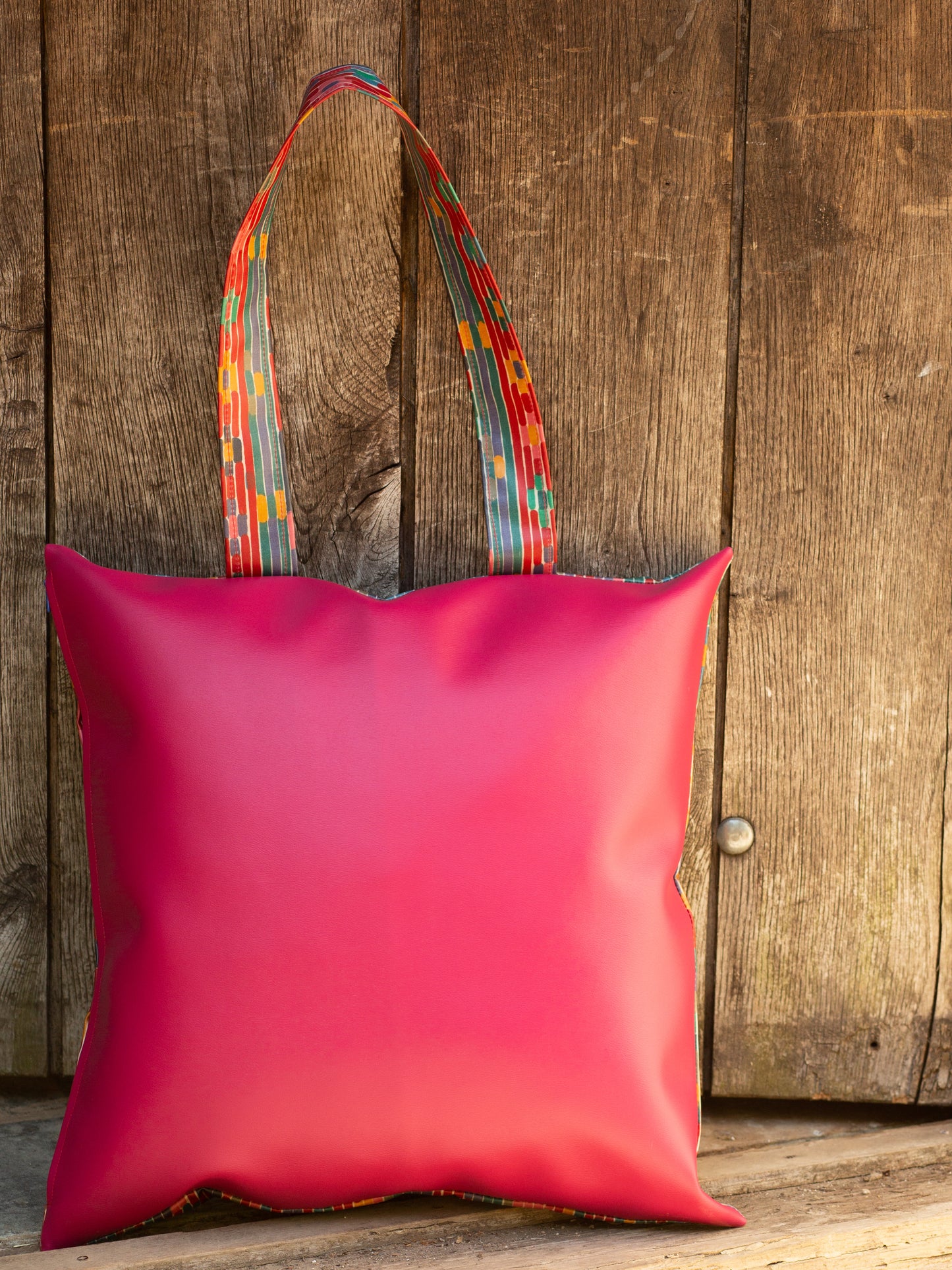Cushion with handle - Oilcloth - Stripe/Pink