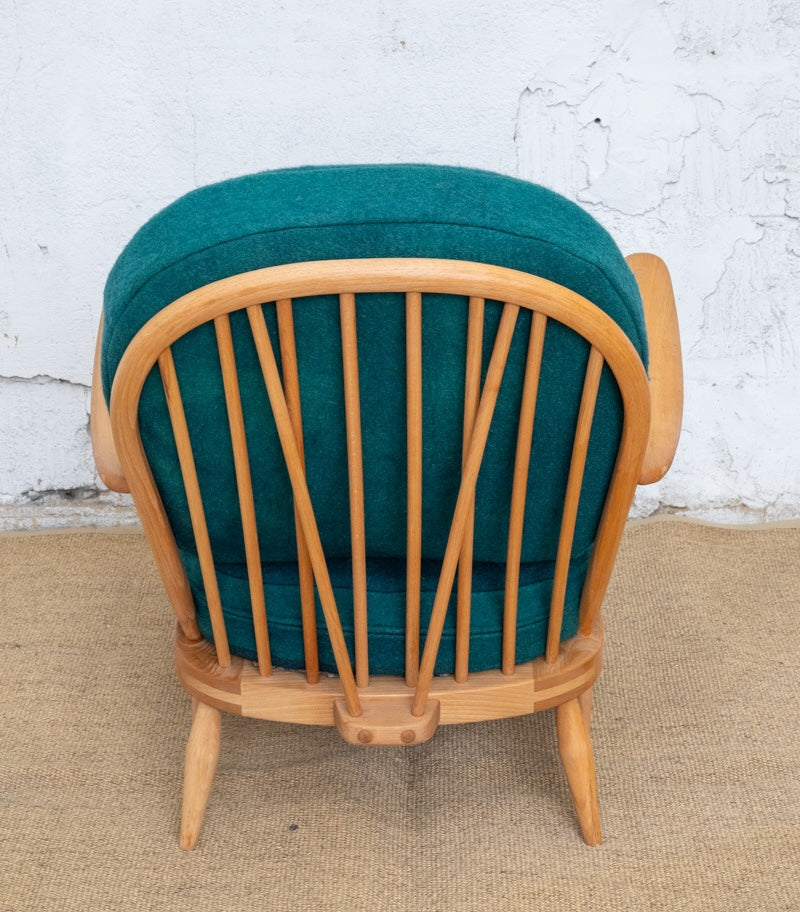 Ercol Windsor 203 Armchair - Bottle Green Wool Covers