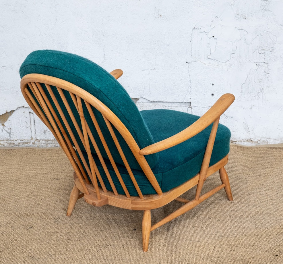 Ercol Windsor 203 Armchair - Bottle Green Wool Covers