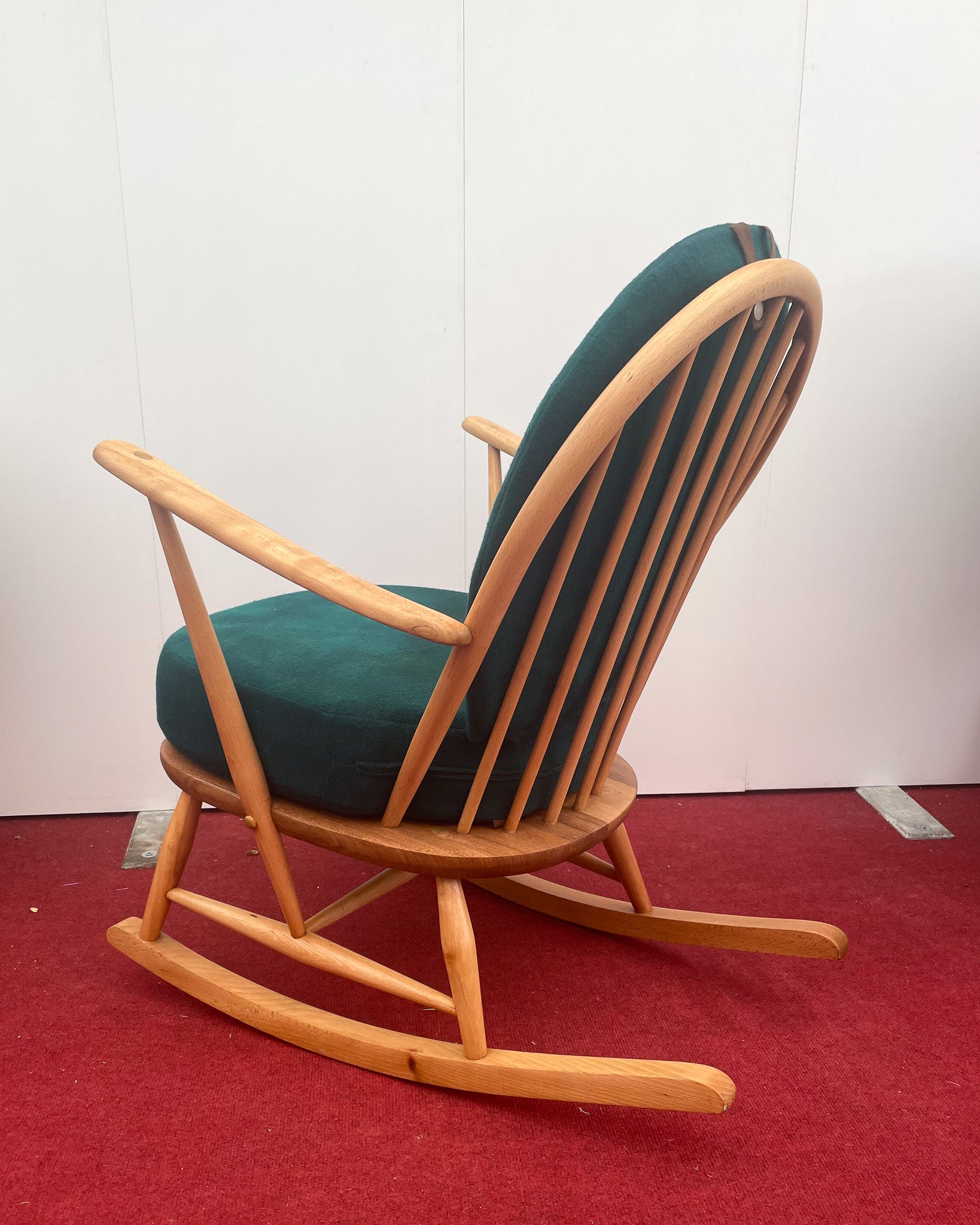 Ercol_Windsor_Blonde_405_Rocking_Chair