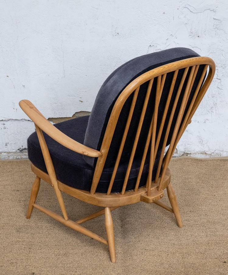 Ercol Windsor 335 Armchair - Grey/Grey Wool Covers