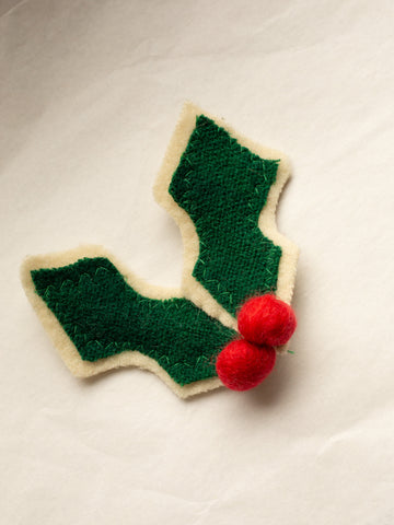 Woolly Holly Broach - Handmade - Green/Cream/Red