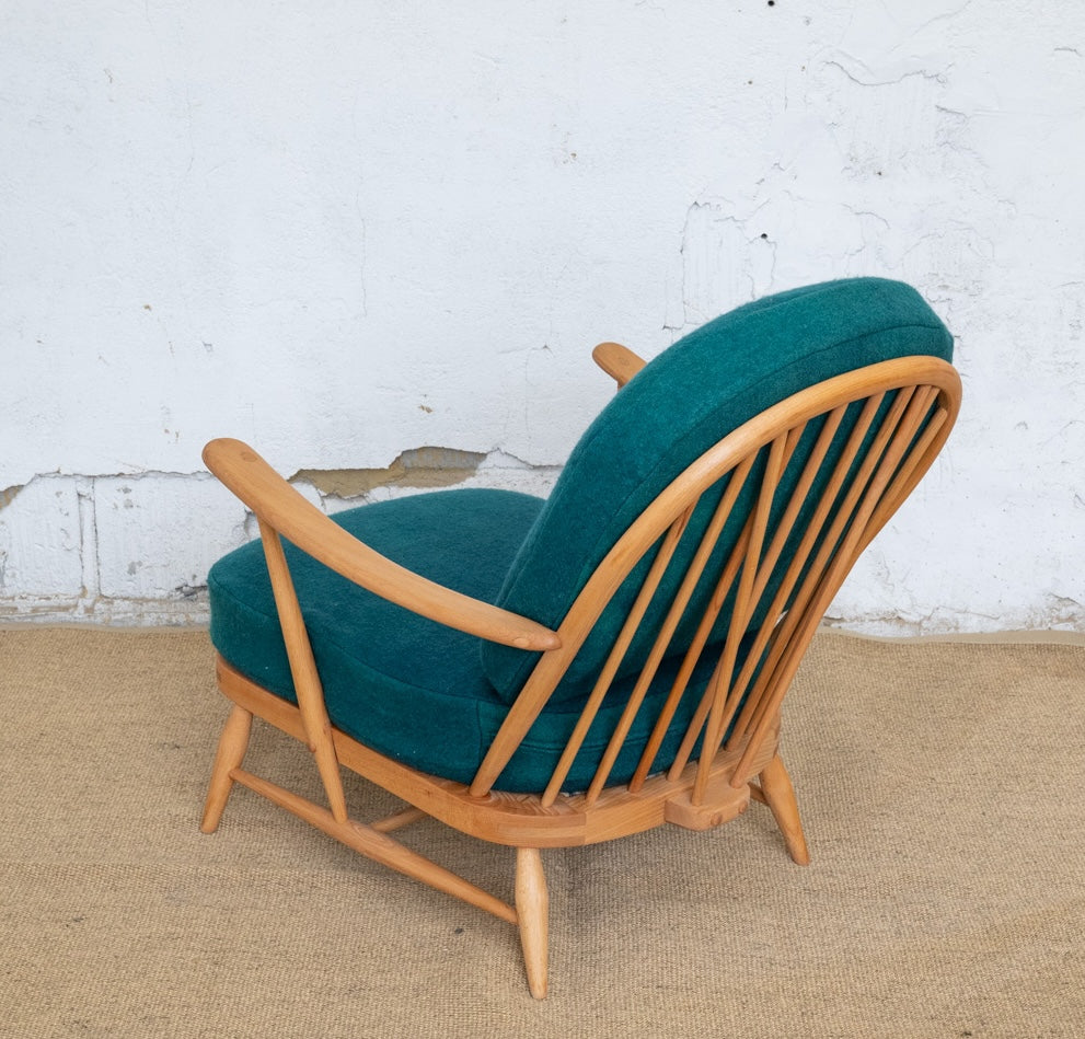 Ercol Windsor 203 Armchair - Bottle Green Wool Covers