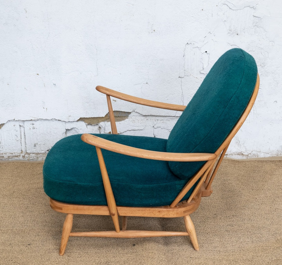 Ercol Windsor 203 Armchair - Bottle Green Wool Covers