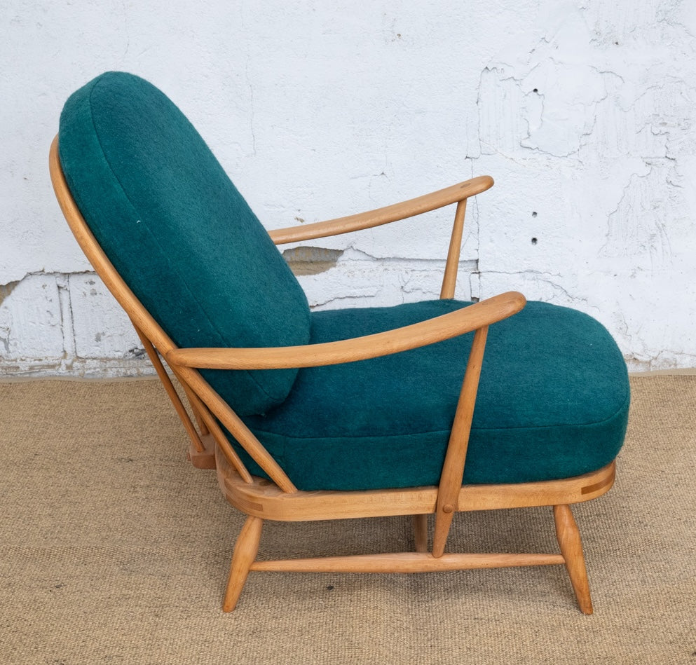 Ercol Windsor 203 Armchair - Bottle Green Wool Covers
