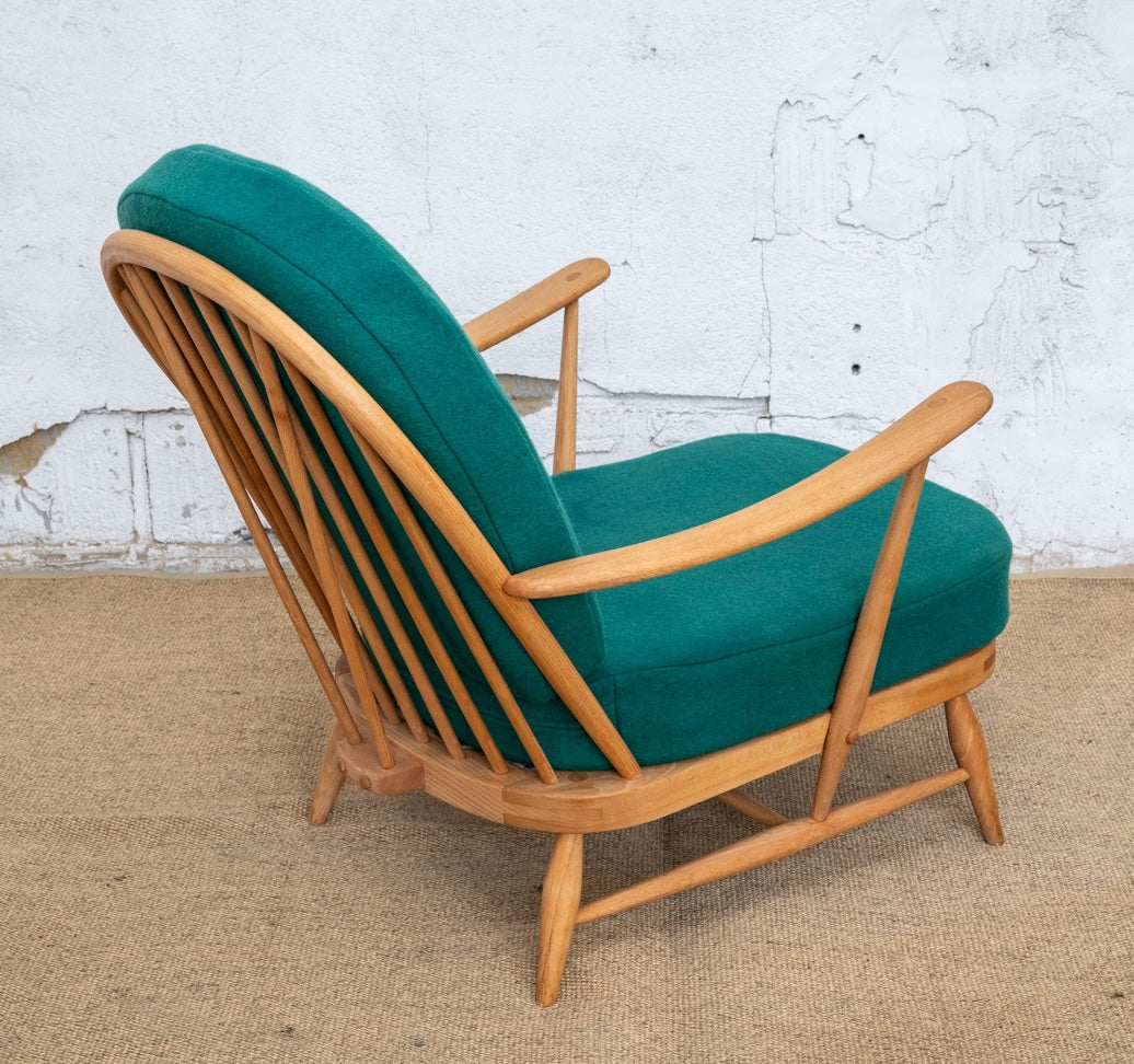 Ercol Windsor 203 Armchair - Emerald Green Wool Covers