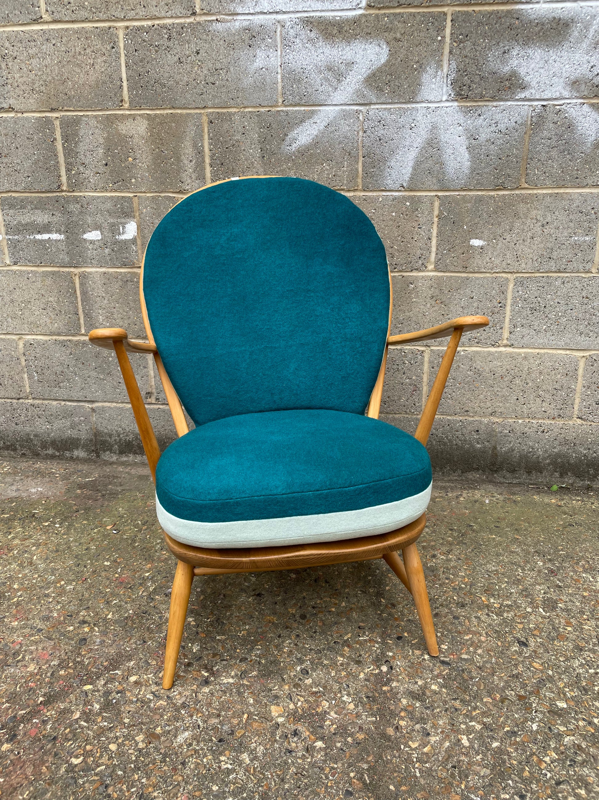  Ercol Windsor 317 Grandfather Tub Chair 