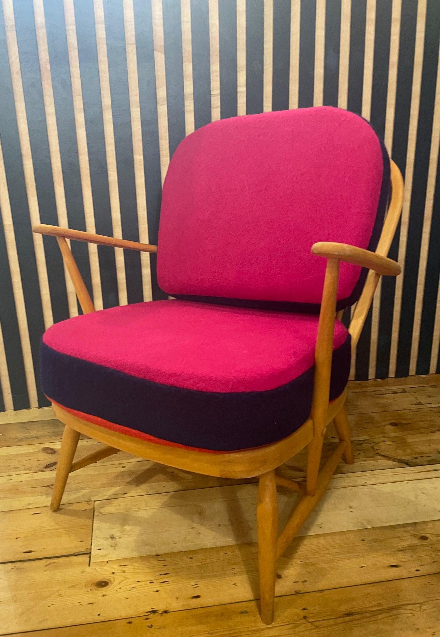 Trio Colour Block - Ercol Windsor 334 Armchair - Blood Pink Bilberry