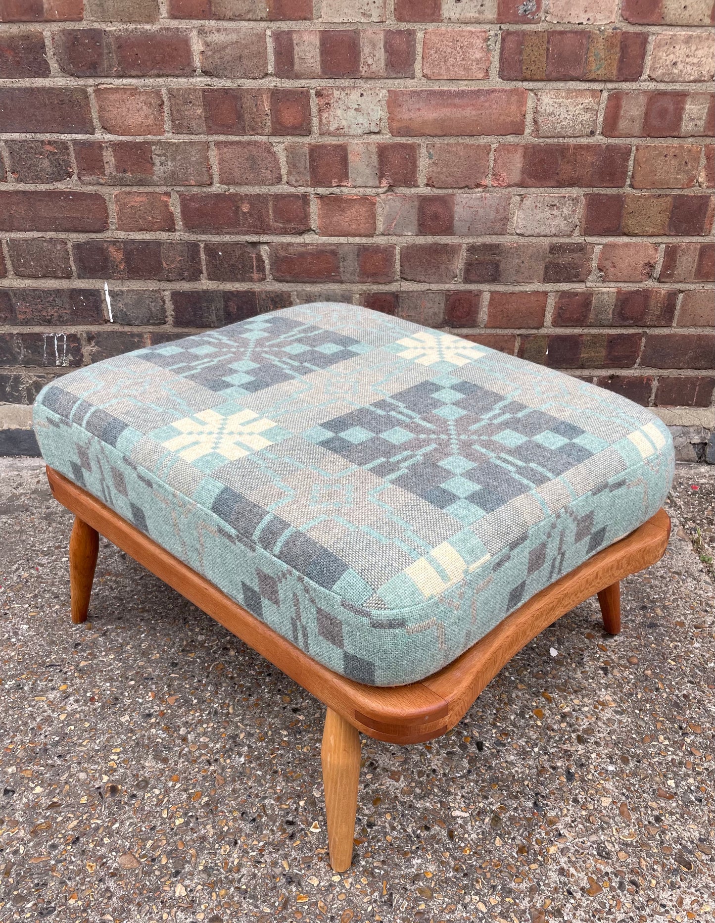 Melin Tregwynt - Vintage Star - Welsh Tapestry - Ercol Windsor 341 Footstool