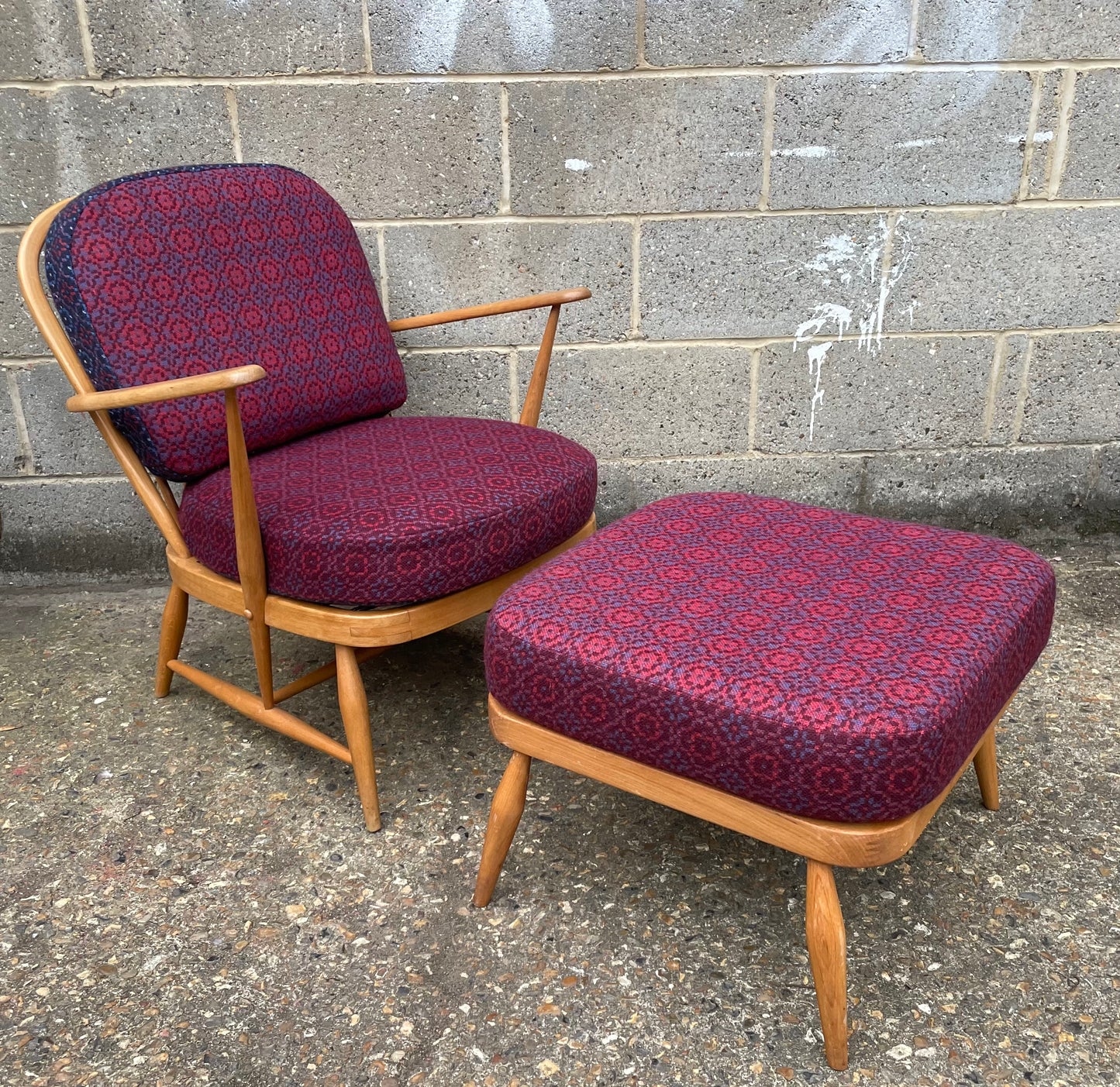Melin Tregwynt 'Vintage Rose' Berry/Bilberry Combo Welsh Tapestry - Ercol Windsor 334 Armchair