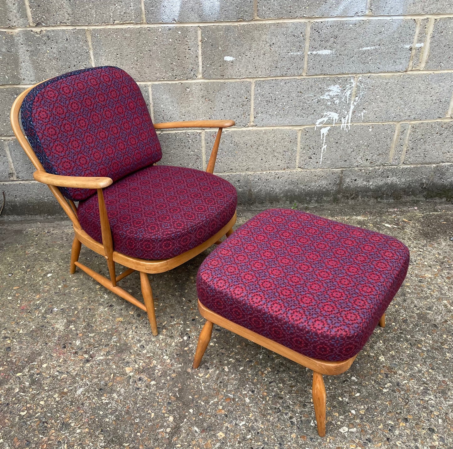 Melin Tregwynt 'Vintage Rose' Berry/Bilberry Combo Welsh Tapestry - Ercol Windsor 334 Armchair