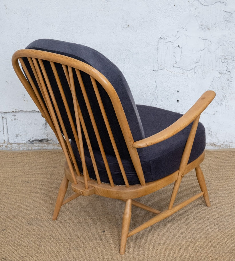 Ercol Windsor 335 Armchair - Grey/Grey Wool Covers