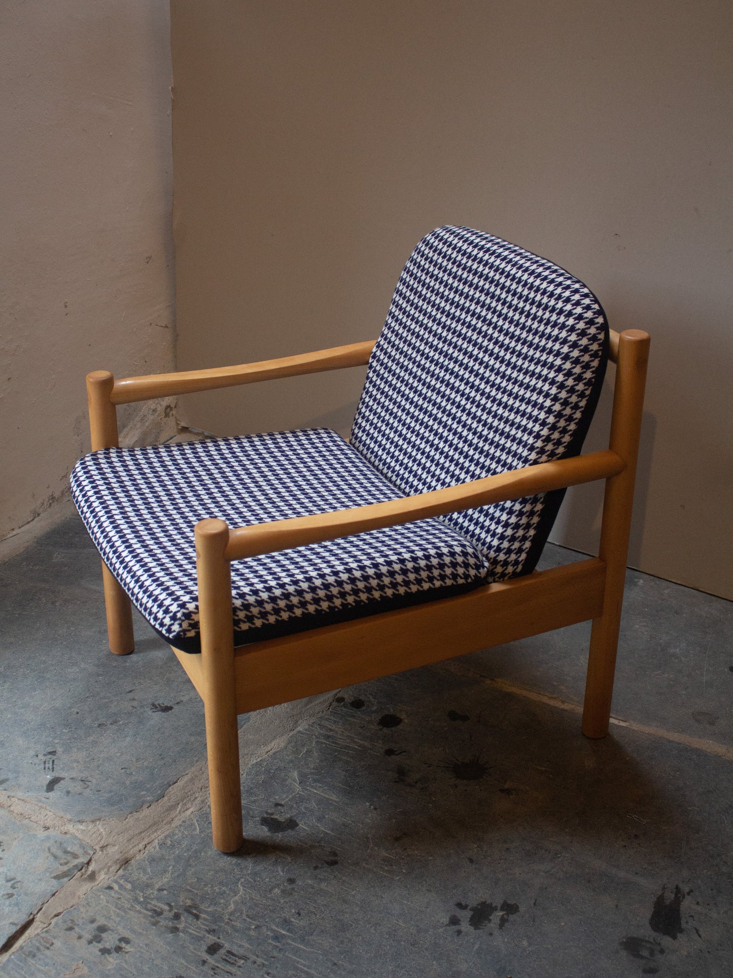 Ercol Modular 749 Lounge Chair - Fully Restored - Blue/White Houndstooth