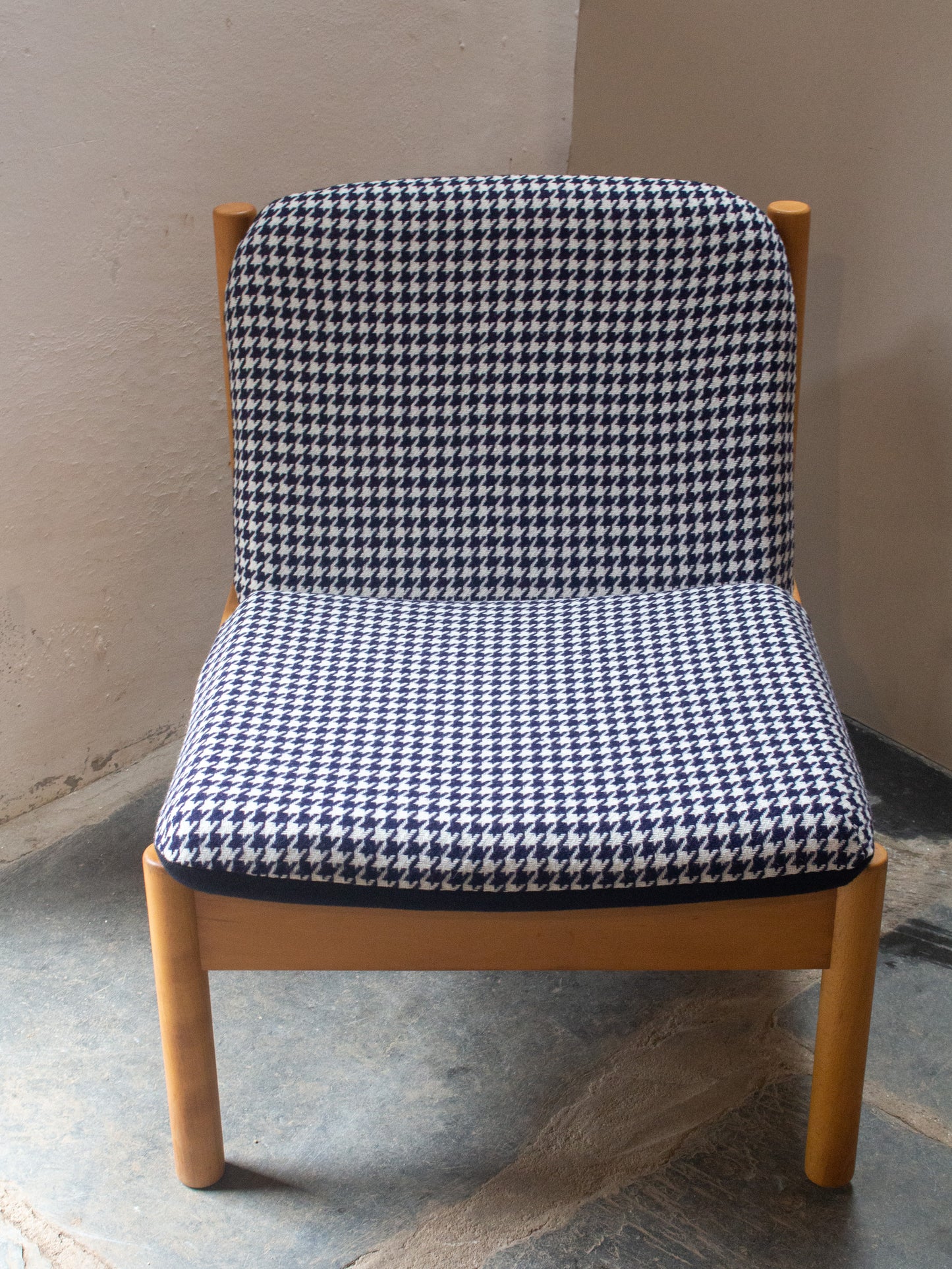 Ercol Modular 747 Lounge Chair - Blue/White Houndstooth