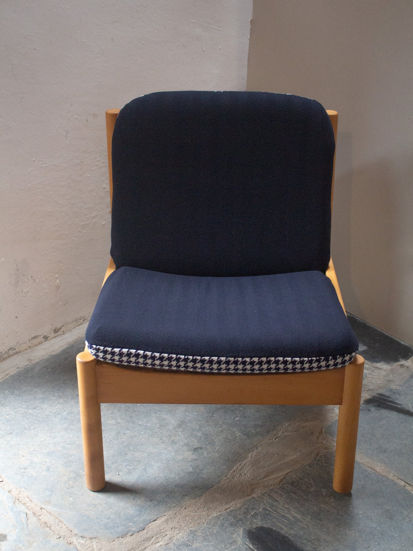 Ercol Modular 747 Lounge Chair - Blue/White Houndstooth