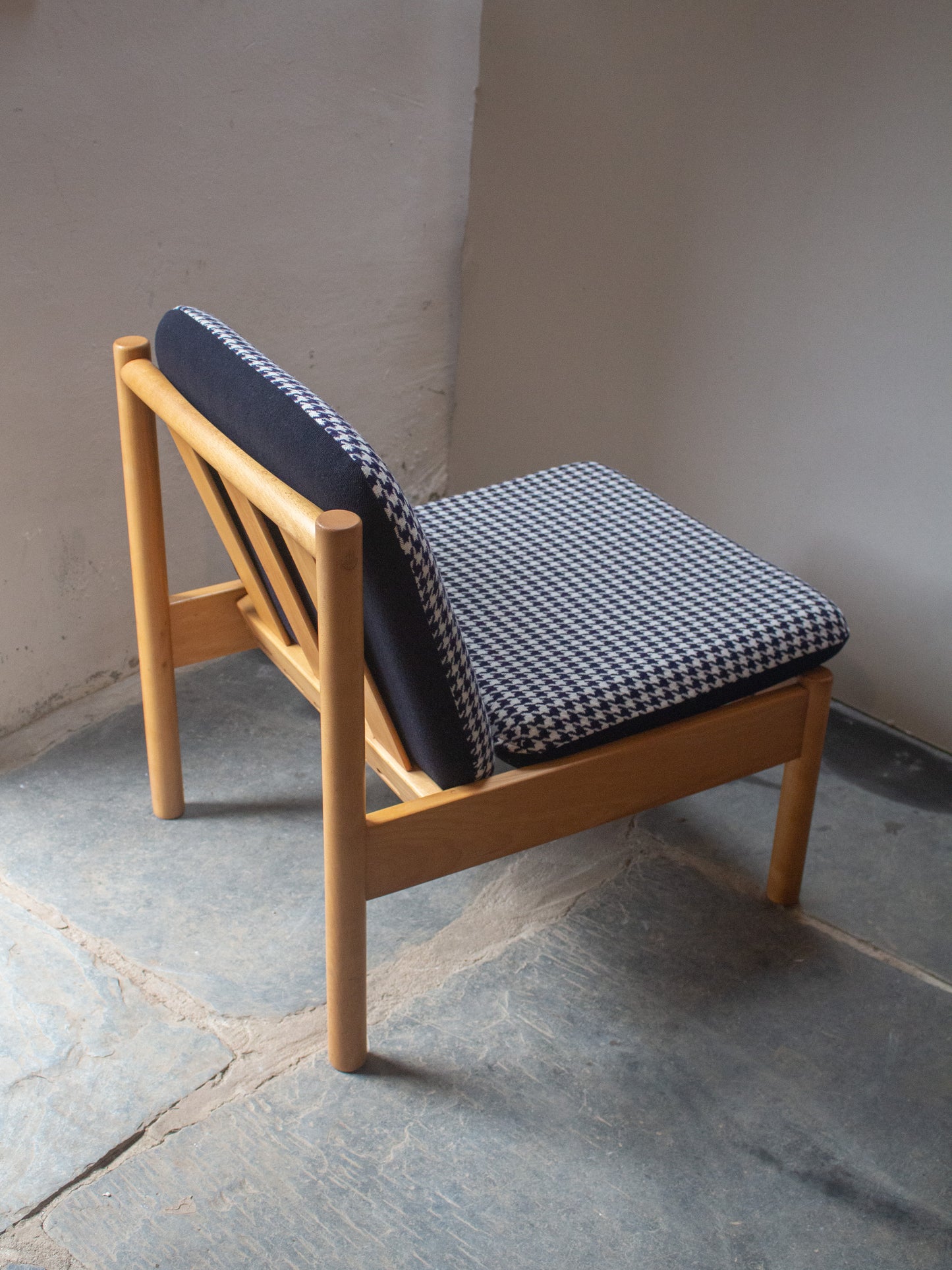 Ercol Modular 747 Lounge Chair - Blue/White Houndstooth