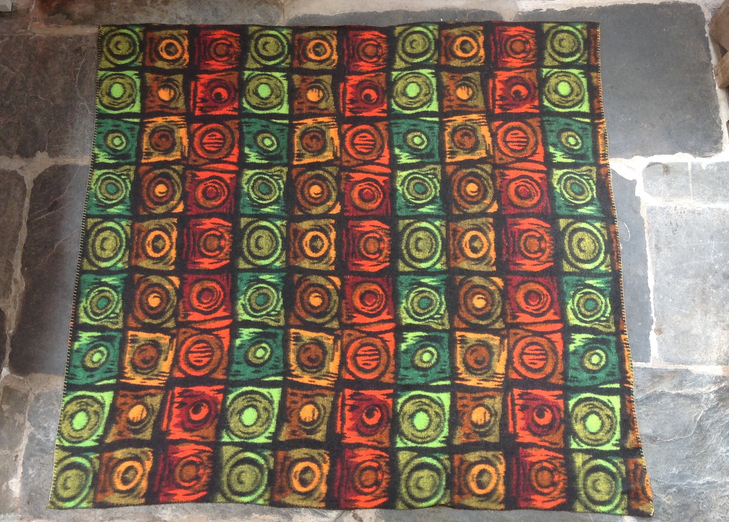 1960's Geometric Swirl Pattern Blanket - Double