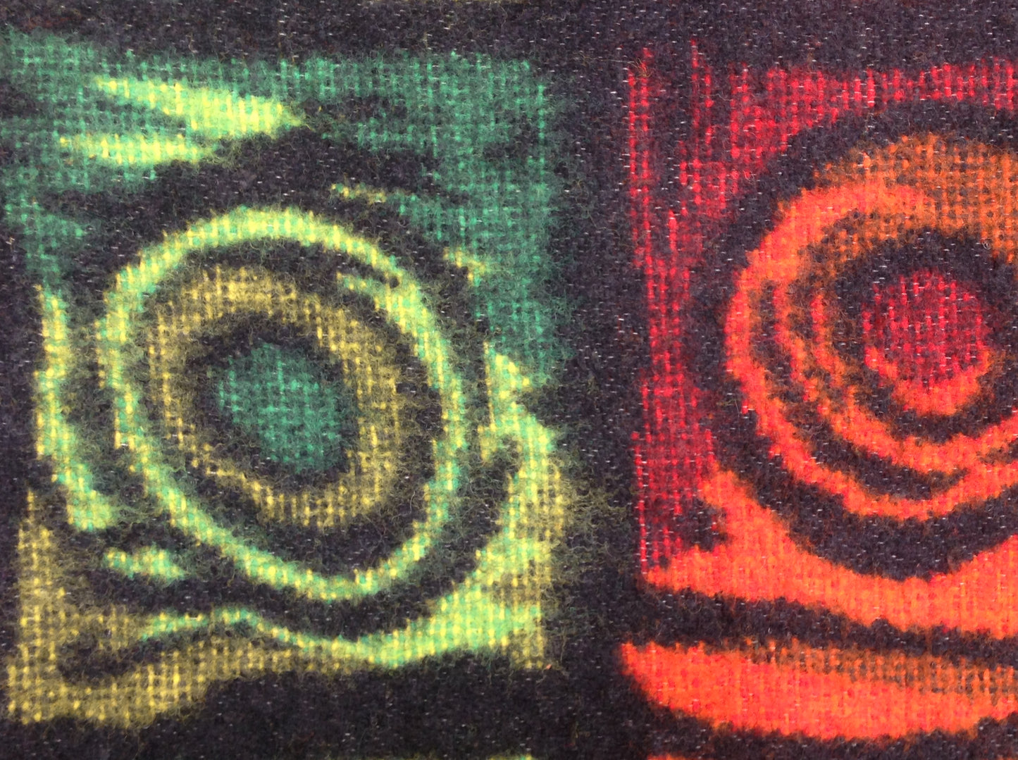 1960's Geometric Swirl Pattern Blanket - Double