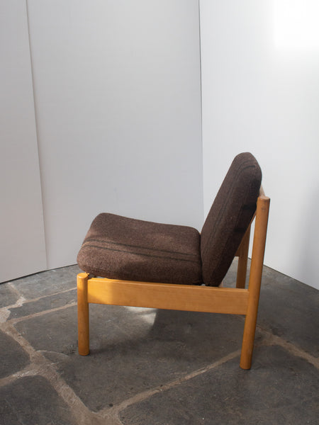Ercol Blonde 747 Lounge Chair - Brown